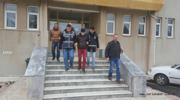 Telefonlu dolandırıcılar altınları ve sattırdakları evin parasını aldı