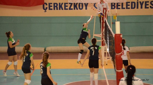 Voleybol Takımımız Namağlup Lider