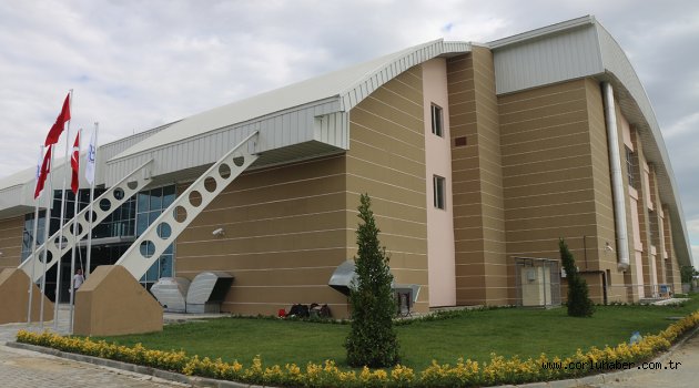 Yüzme Havuzunun Çevre Düzenlemesi Yapıldı