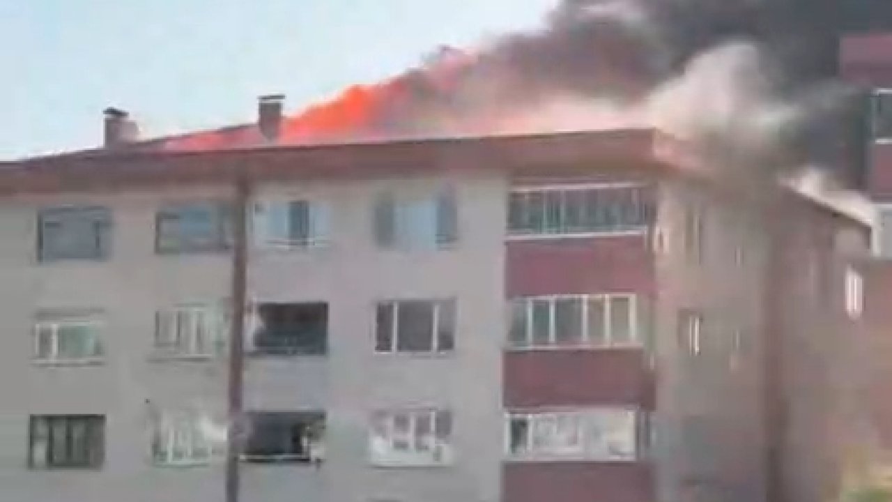 7 katlı apartmanın çatısı yandı