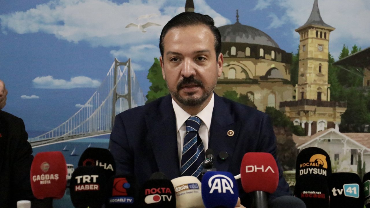 AK Parti&#039;li Zorlu: Meclis&#039;teki sloganları kesinlikle doğru bulmuyoruz