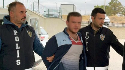 Anne ve babasını öldürüp, 3 akrabasını yaralayan sanığa 74 yıl hapis cezası