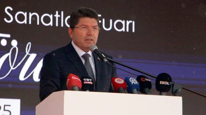 Bakan Tunç: Alıkoyduğunuz insan hakları savunucularını serbest bırakmanız gerekir