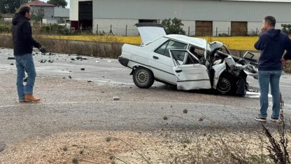 Balıkesir’de öğrenci servisi ile otomobil çarpıştı: 2 ölü, 7 yaralı