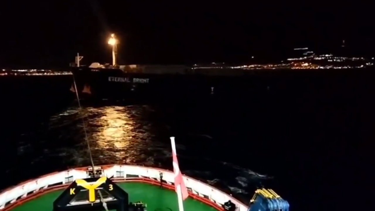 Çanakkale Boğazı'nda gemi arızası/Fotoğraflar