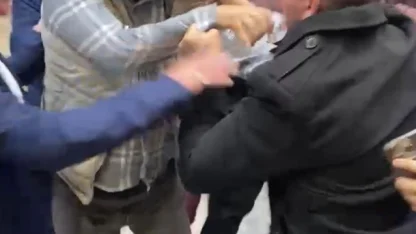 CHP kongresinde partililerle gazeteciler arasında gerginlik