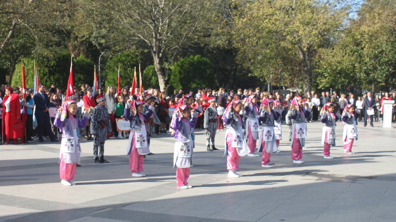 Cumhuriyet Bayramı, Gönen’de coşkuyla kutlandı
