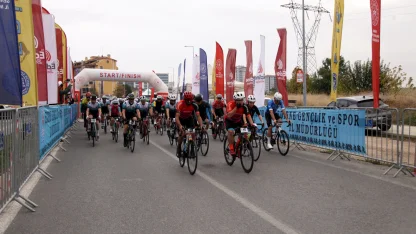 Edirne’de ‘Cumhuriyet Kupası Bisiklet Yol Yarışı’ yapıldı
