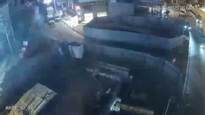 Gebze'de bina çöktü; 5 kişiden 1'i sağ, 2'sinin cansız bedeni çıkarıldı