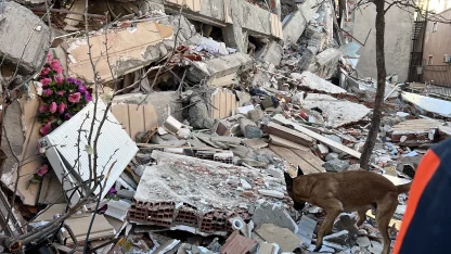 Gebze'de bina çöktü; kurtarma çalışması başlatıldı/Ek fotoğraflar