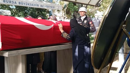 Hayatını kaybeden gazi polis memuru, son yolculuğuna törenle uğurlandı