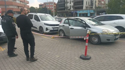 Kafenin işletme müdürüne AVM'nin otoparkında silahlı saldırı; ağır yaralı