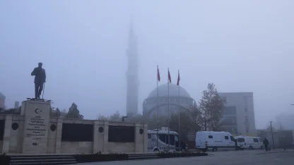 Keşan’da sis etkili oldu