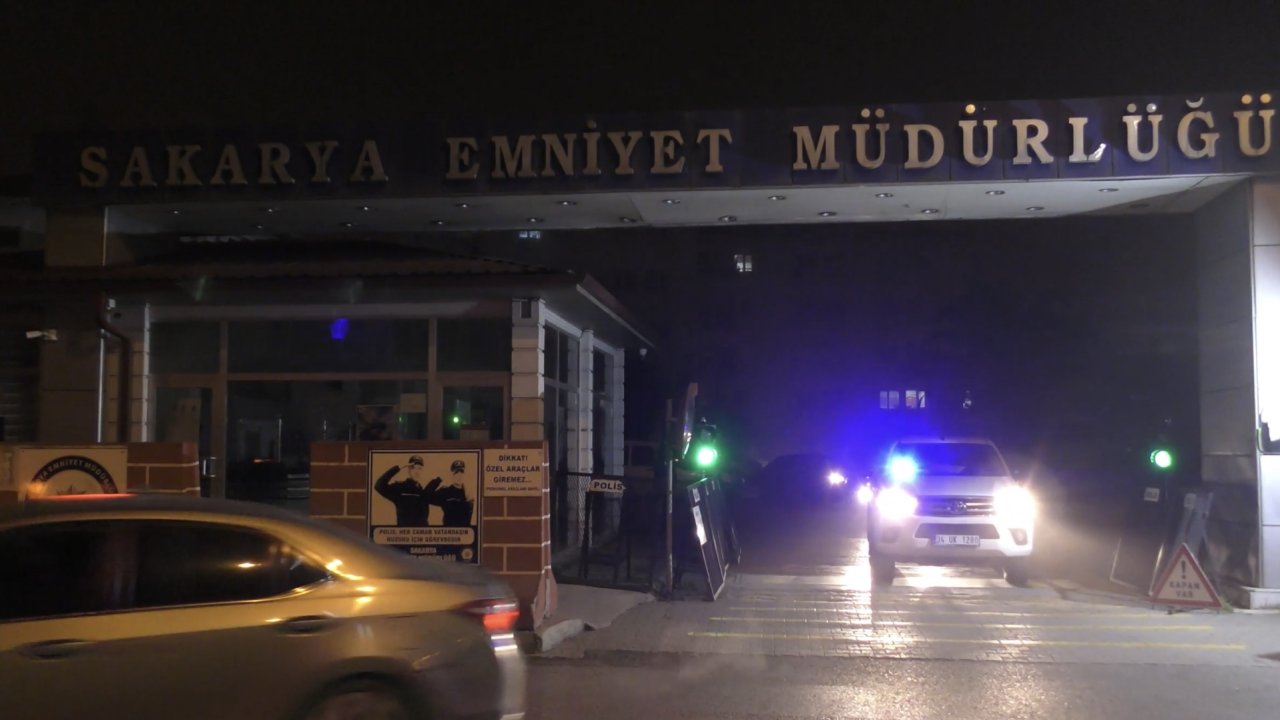 Sakarya merkezli 9 ilde sahte borsa uygulamasıyla dolandırıcılık operasyonu: 13 tutuklama