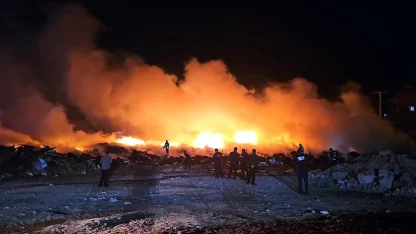 Tekirdağ'da hurdalıkta yangın