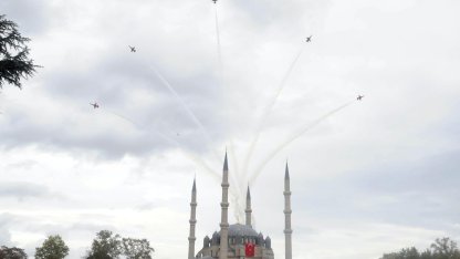 Türk Yıldızları’ndan Cumhuriyet’in 102’nci yıl dönümü nedeniyle Edirne’de gösteri / Ek fotoğraflar
