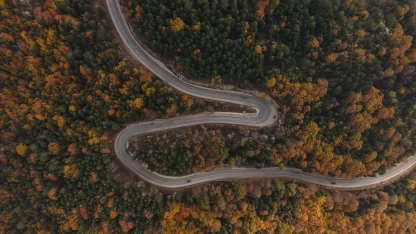 Uludağ’ın sonbahar güzelliği dronla görüntülendi