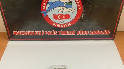 Üzerinde uyuşturucuyla yakalanan şüpheliye gözaltı