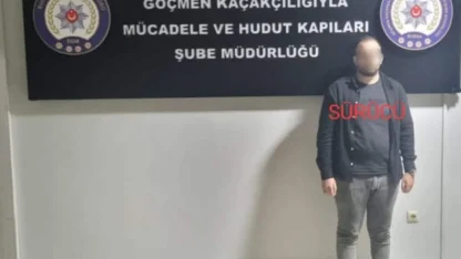 Yabancı uyruklu sürücü, İstanbul’a 2 kaçak göçmen götürürken yakalandı