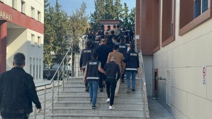 Yalova İl Göç İdaresi Müdürlüğü’ne 'rüşvet' operasyonunda 9 şüpheli adliyede