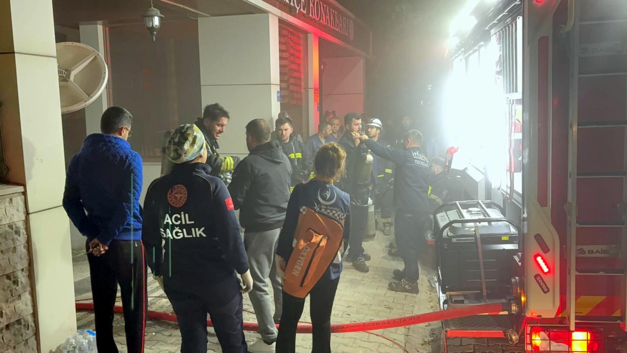 6 katlı apartmanın deposunda çıkan yangın büyümeden söndürüldü