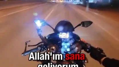 'Allah'ım sana geliyorum' diyen motosikletlinin kaza yaptığı anlar kamerada