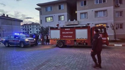 Apartman komşusu olan kadını öldürüp, intihar etti