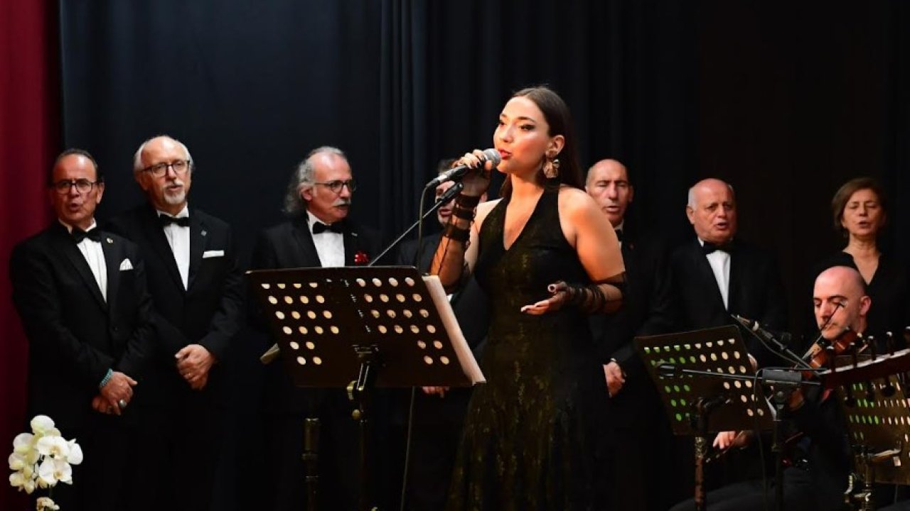 Atatürk, sevdiği türkülerle anıldı