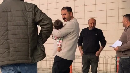 Ateşlenen torpilin patlamasıyla 2 yaşındaki Alpaslan’ın bir gözü görme yetisini kaybetti