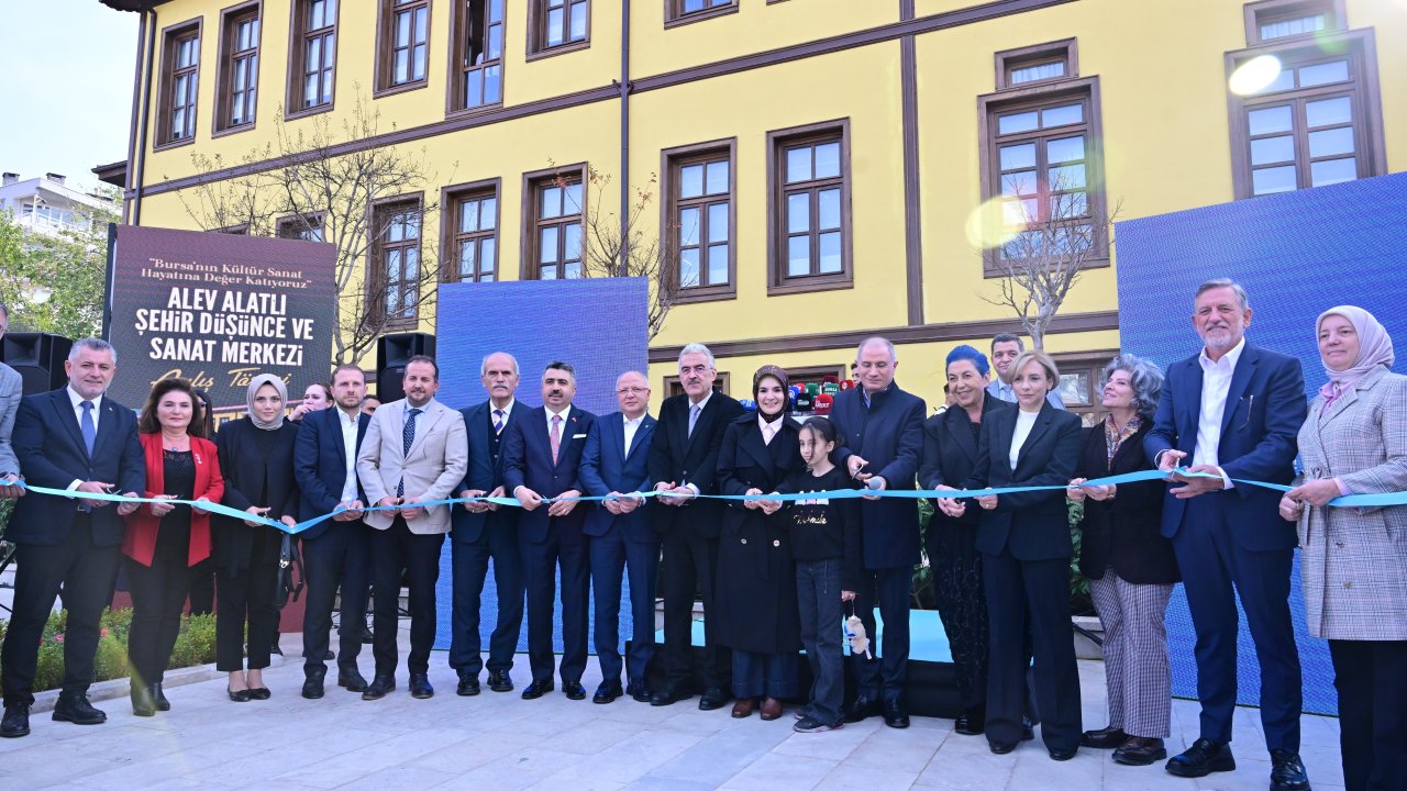 Bakan Göktaş: Alev Alatlı çağın ötesinde eserler üretti