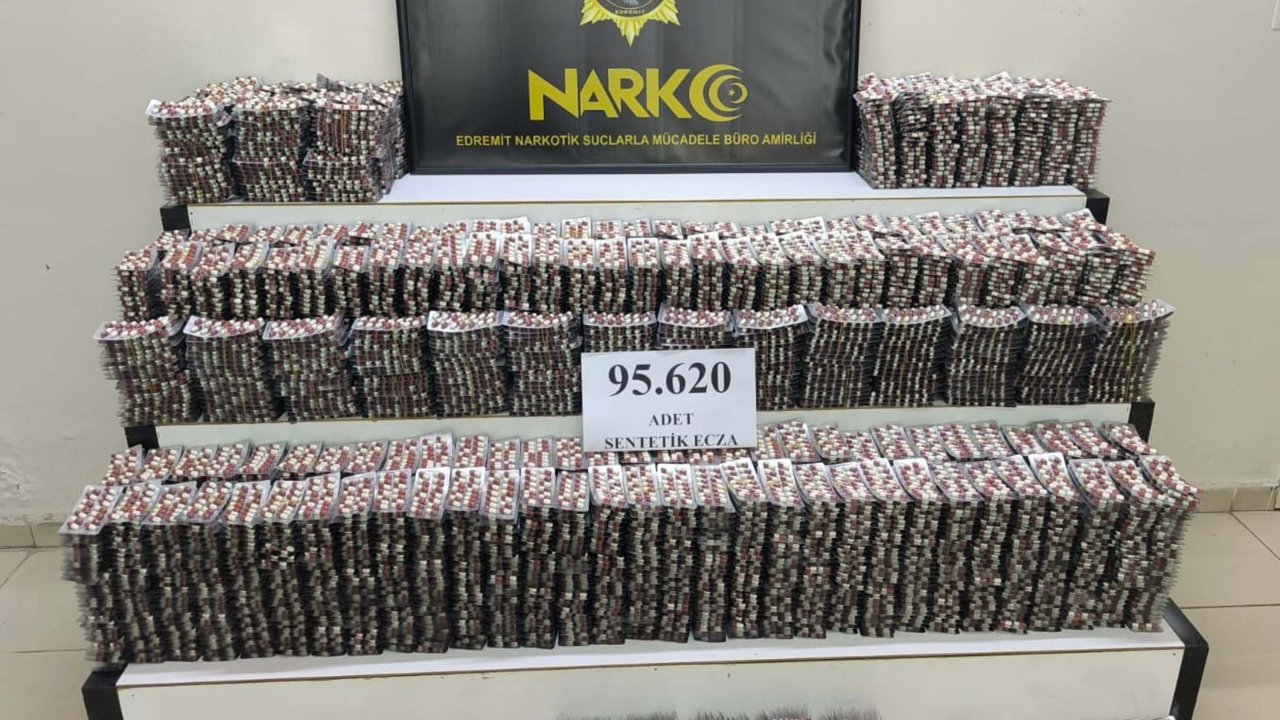 Balıkesir&#039;de 95 bin sentetik hap ele geçirildi