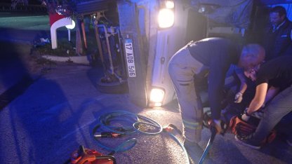 Balıkesir’de kamyon ile kamyonetin çarpıştı; 1 ölü 1 yaralı