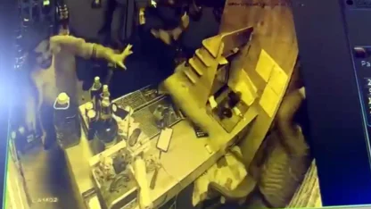 Büfe işletmecisi demir çubukla darbedildi; 4 tutuklama