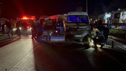 Bursa- Yalova yolunda 5 aracın karıştığı zincirleme kaza: 1 ölü, 13 yaralı