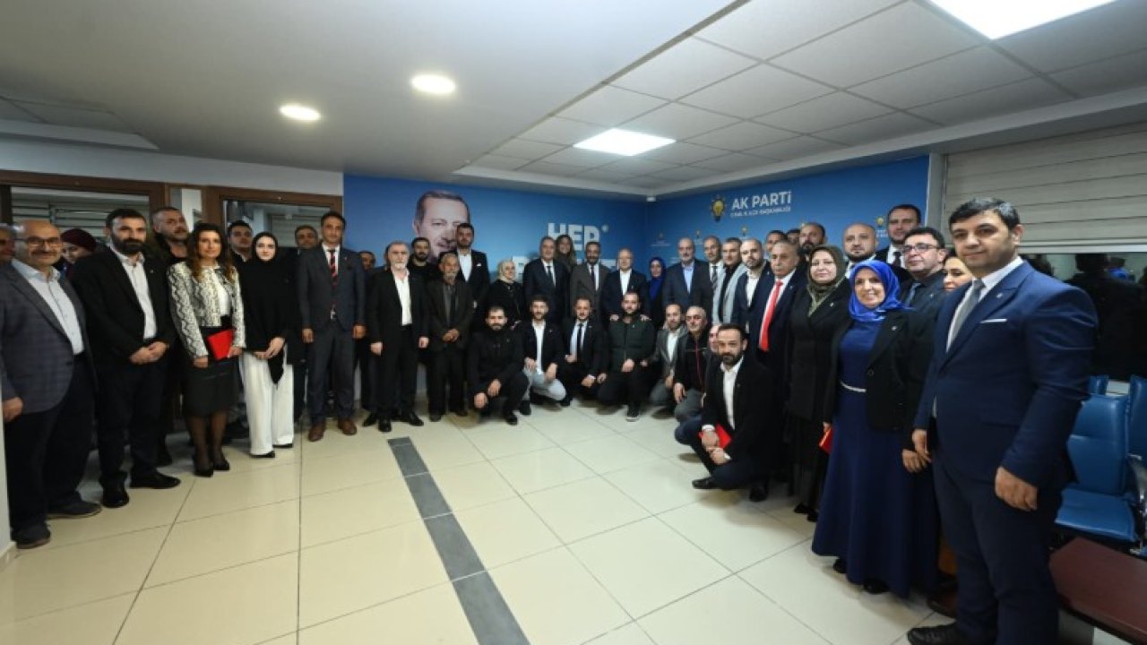 Bursa’da AK Parti’ye 800 yeni üye katıldı