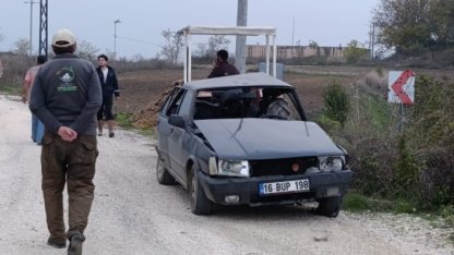 Bursa’da iki otomobil çarpıştı: 1 ölü, 2 yaralı