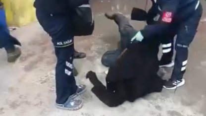 Bursa'da pazar alanında yangın; 1 kişi dumandan etkilendi