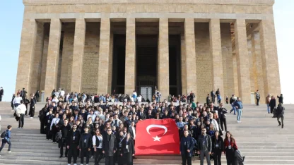 Bursalı gençler, Ata’nın huzuruna çıktı