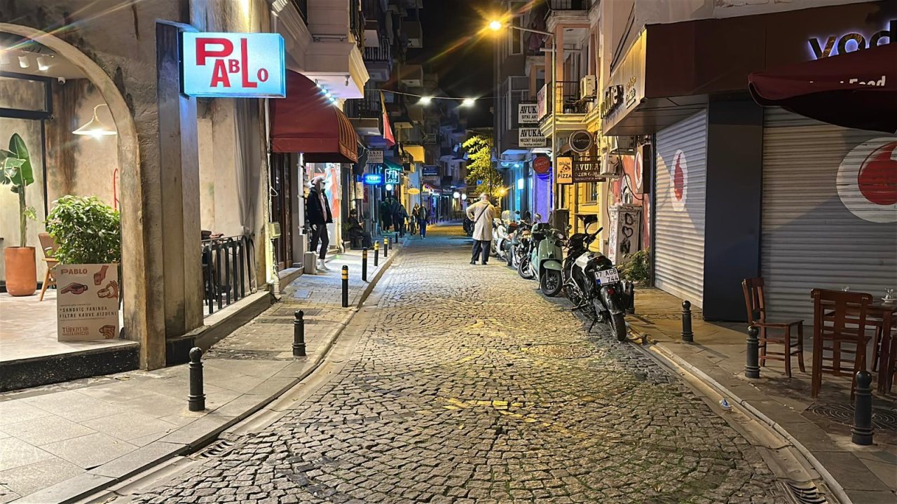 Çanakkale açıklarında 4 büyüklüğünde deprem