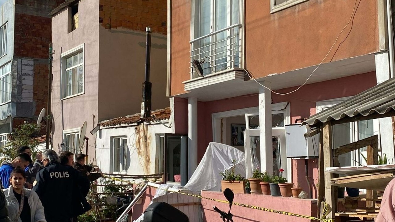 Çanakkale&#039;de evde patlama: 1 yaralı
