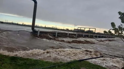 Çanakkale'de sağanak; Tuzla Çayı taştı