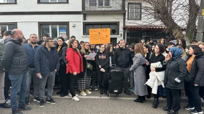 Edirne'de depreme dayanıksız raporu verilen lisenin öğrencileri, Vali Sezer ile görüştü