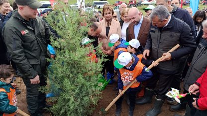 Edirne’de Milli Ağaçlandırma Günü nedeniyle 2 bin çam fidanı dikildi