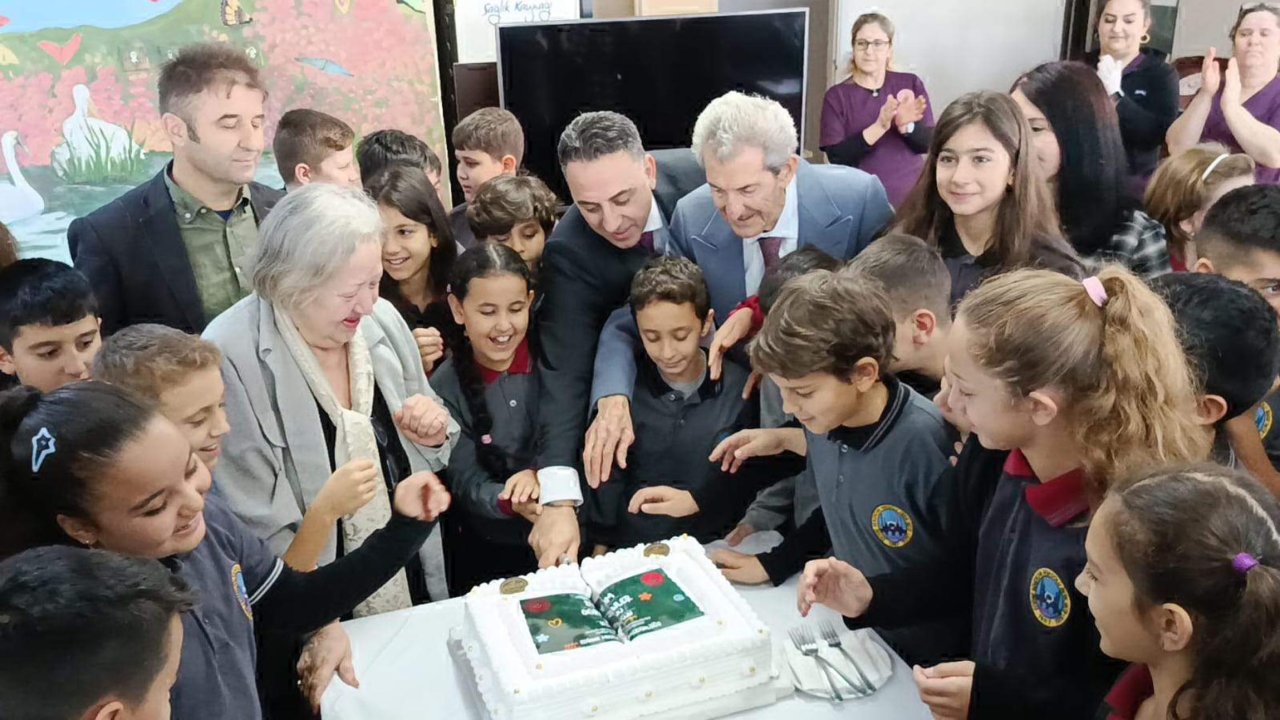 Edirne’de ortaokul öğrencilerinden huzurevi sakini öğretmenlere ziyaret