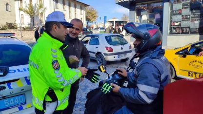 Edirne'de polisten koruyucu ekipman denetimi