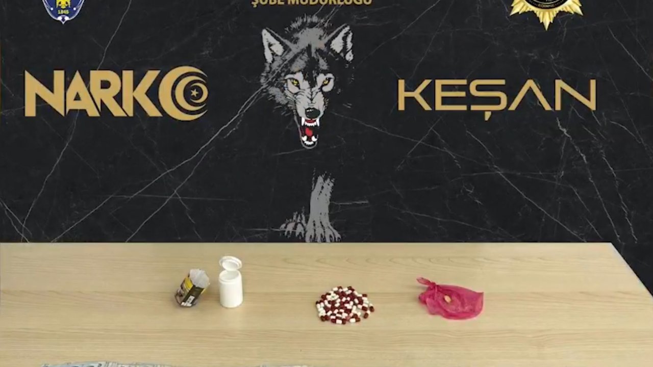 Edirne&#039;de uyuşturucu satıcılarına operasyon: 10 gözaltı