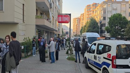 Eski eşini göğsünden bıçakladı, polisi arayıp teslim oldu