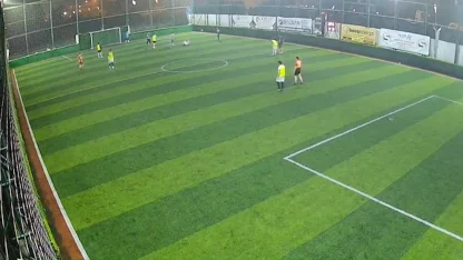 Halı sahada dili boğazına kaçtı, arkadaşlarının müdahalesiyle hayatta kaldı