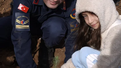 Harmancık’ta yanan ormana 33 bin kızılçam fidanı dikildi