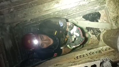 Havalandırma boşluğuna düşen yavru kediyi itfaiye ekipleri kurtardı